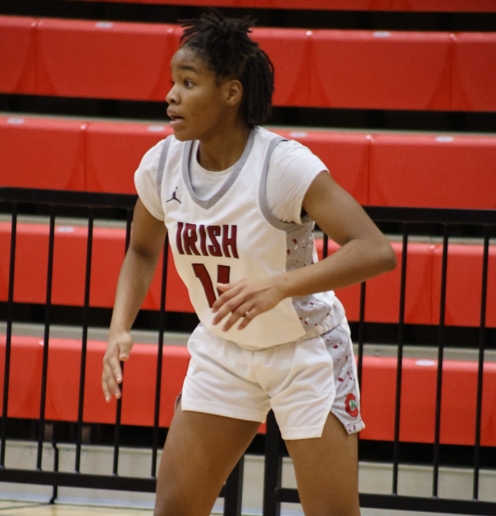 Girls’ Basketball Shuts Down St. Ursula Academy on Senior Night, 51–33