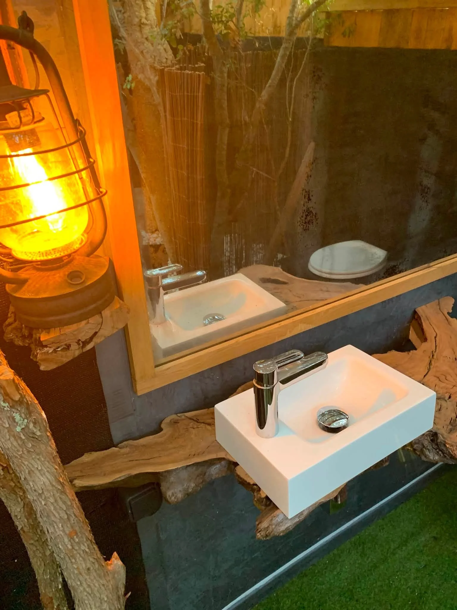 Perla Lavabo.jpg