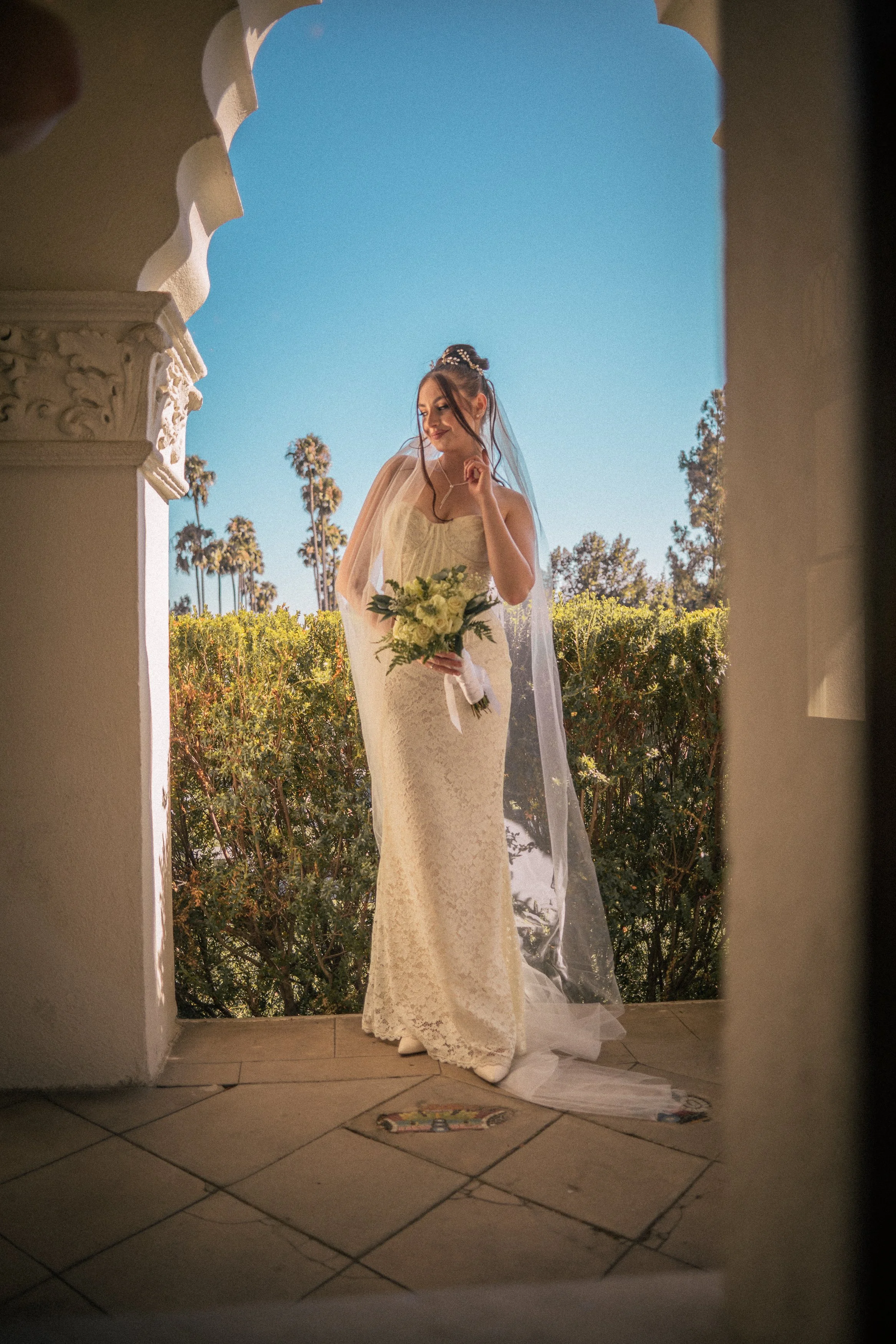 The Kiss @ Brand library zeiss 28mm 7-29-25The Kiss @ Brand library zeiss 28mm 7-29-25 (622 of 6)6156.jpg