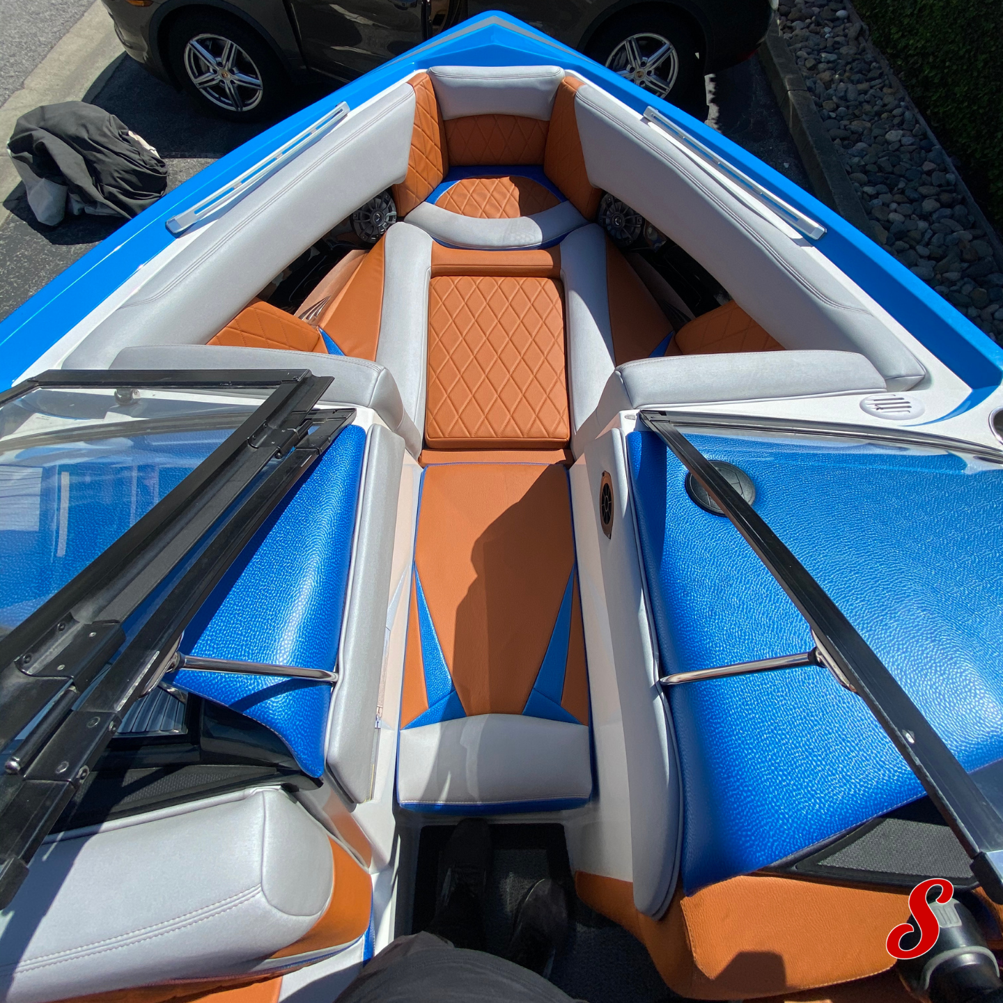 BOAT INTERIOR (6).png