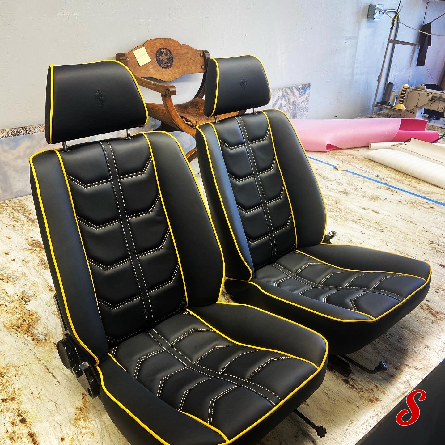 FERRARI SEATS (2).png