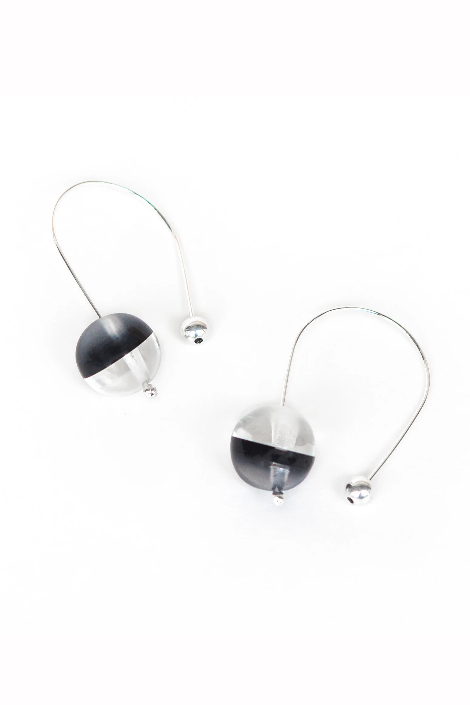Sphere Earring BW 01.jpg