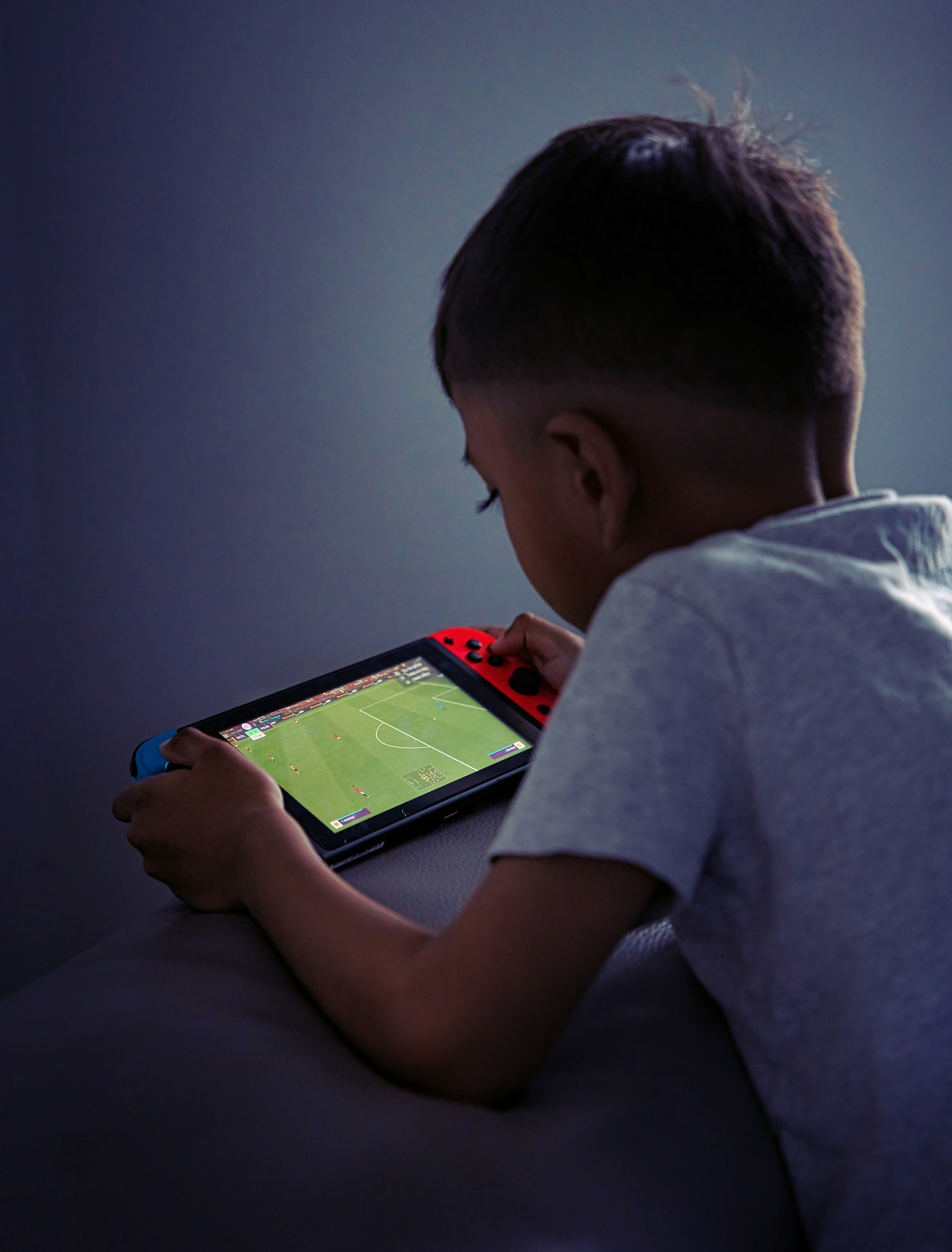 Screen Time vs. Green Time: Navigating Summer Digital Boundaries Without the Warfare