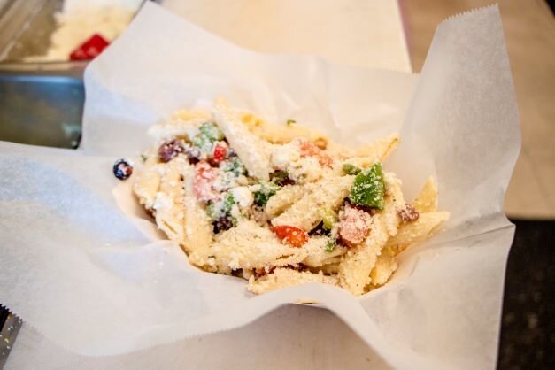 We have tons of great sides to choose from, including pasta salad. Tell us your favorite in the comments! 🔽

#vinnies #stl #eatstl #foodie #stlouisfoods #stlfoods #greek #italian #lindenwoodpark #sandwiches #special #lunch #dinner #smallbusiness #lo