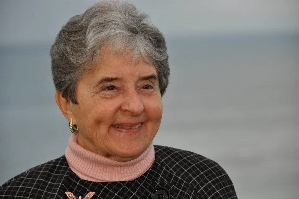 She’s The Bee’s Knees