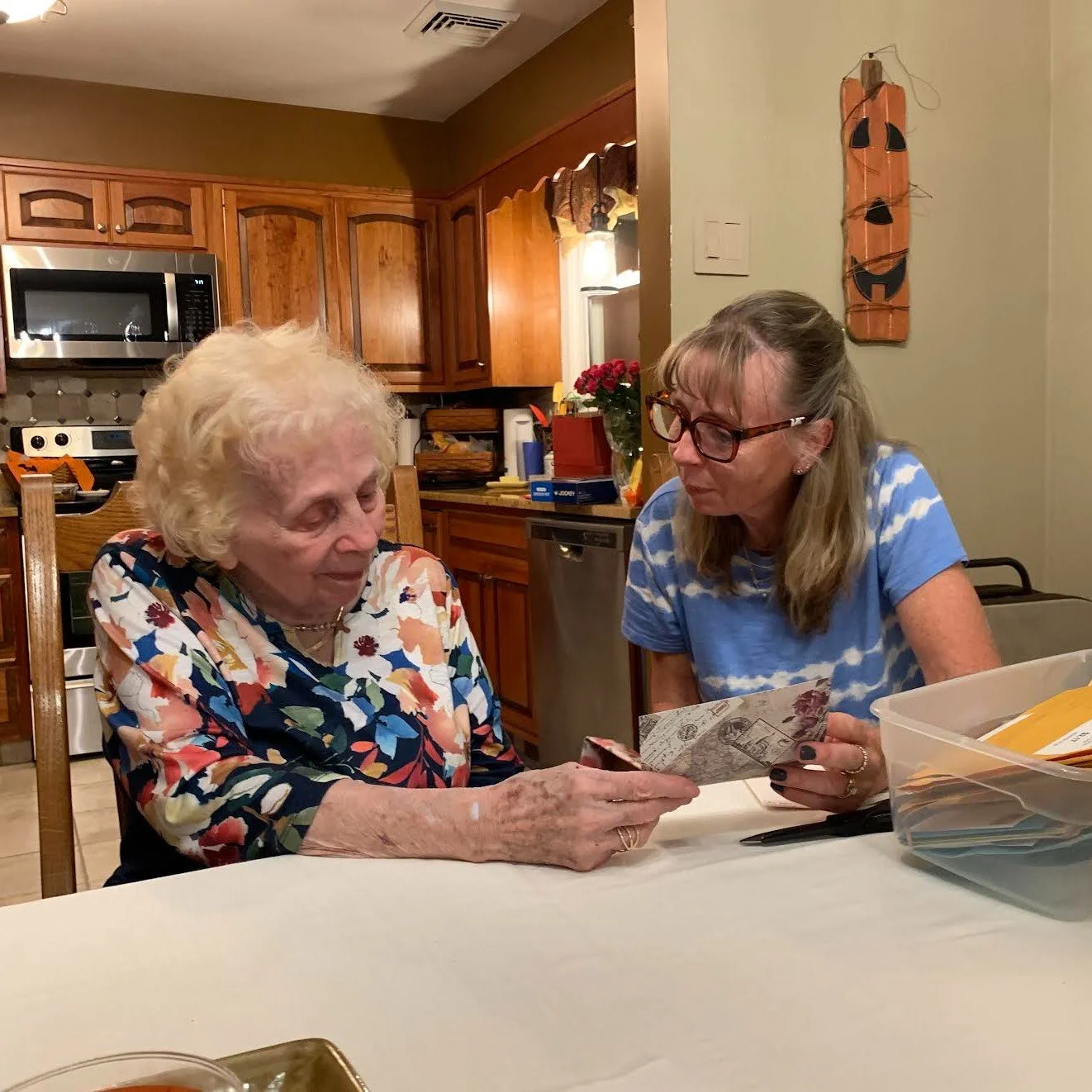 When Arlene Loughead was chosen as a Love For Our Elders letter recipient, her family hoped she might receive 90 cards to celebrate her 90th birthday.

Instead, she&rsquo;s received HUNDREDS &mdash; and they&rsquo;re still arriving.

The cards have c