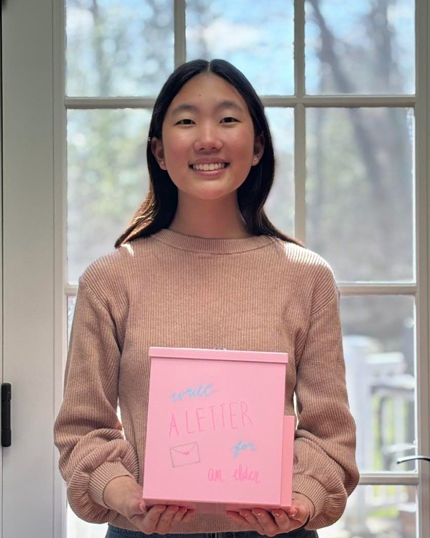Olivia Kim placed a Dear Elder Mailbox at @smallworldcoffee in Princeton, NJ, which has collected lots of letters! 💌💜 She shared that it's been bringing lots of letters to local nursing home residents that deserve a little extra joy in their life. 