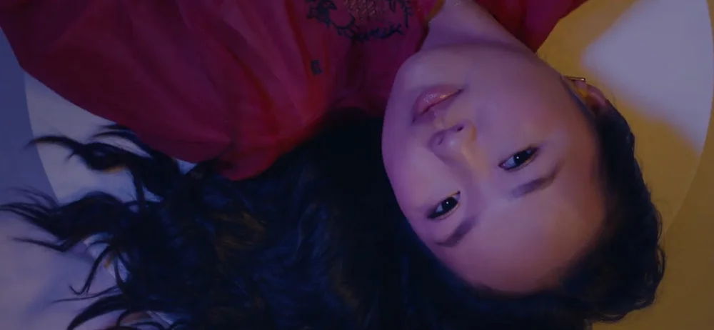 GOLD_Rotating Ella 1.jpeg