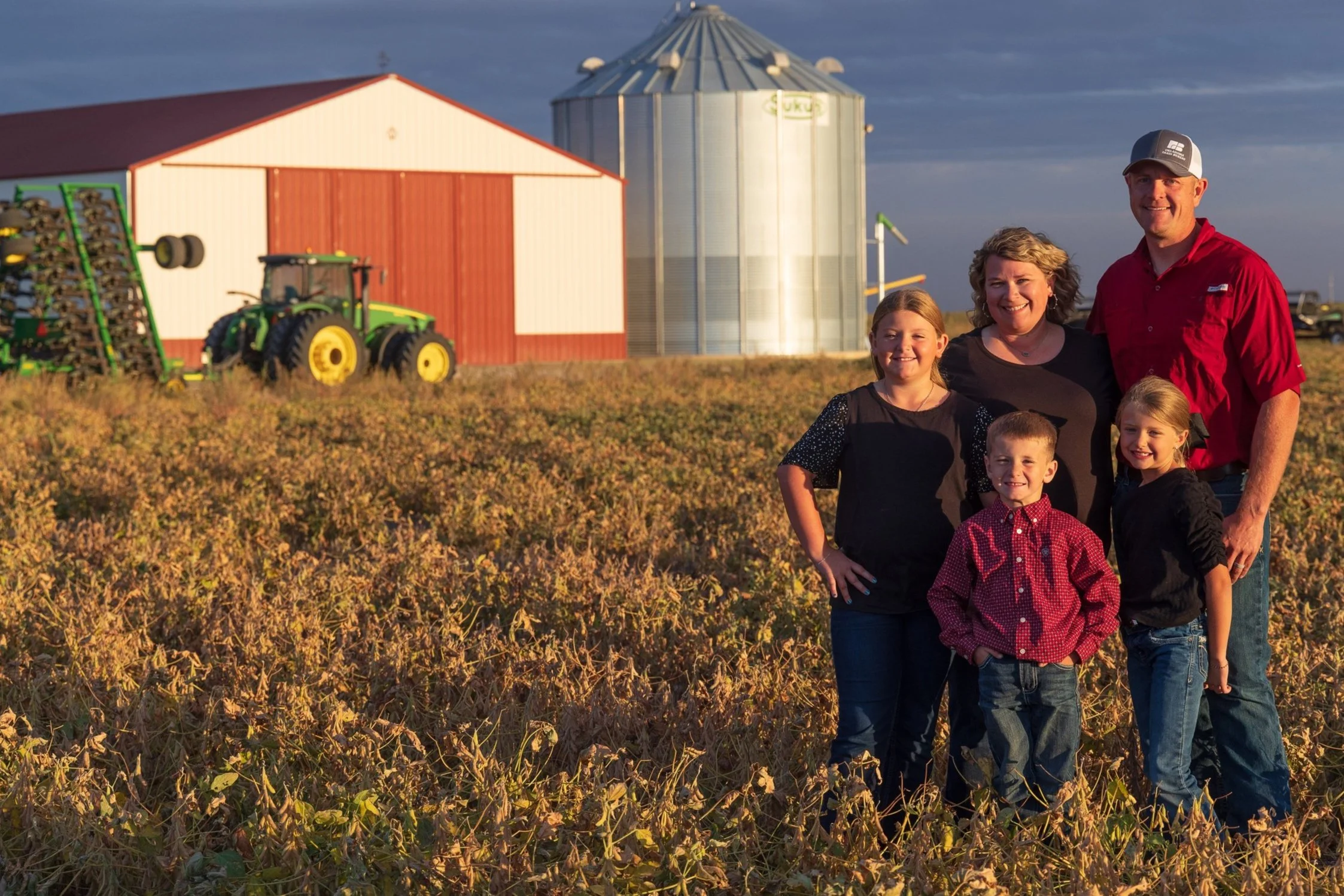 Regier+Farm+and+Ranch+Family+2023+-+38.jpg