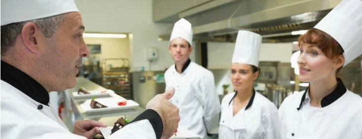 How To Run a Successful Restaurant: 10 Tips You Need to Know ...