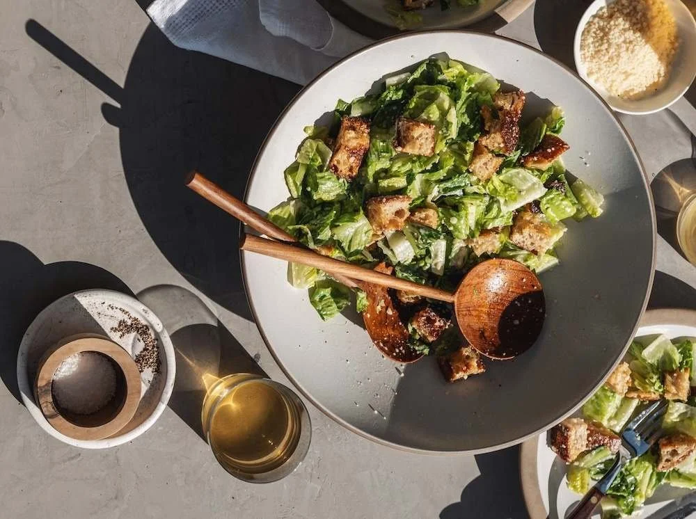 romaine-heart-caesar-salad-recipe-hf.jpg