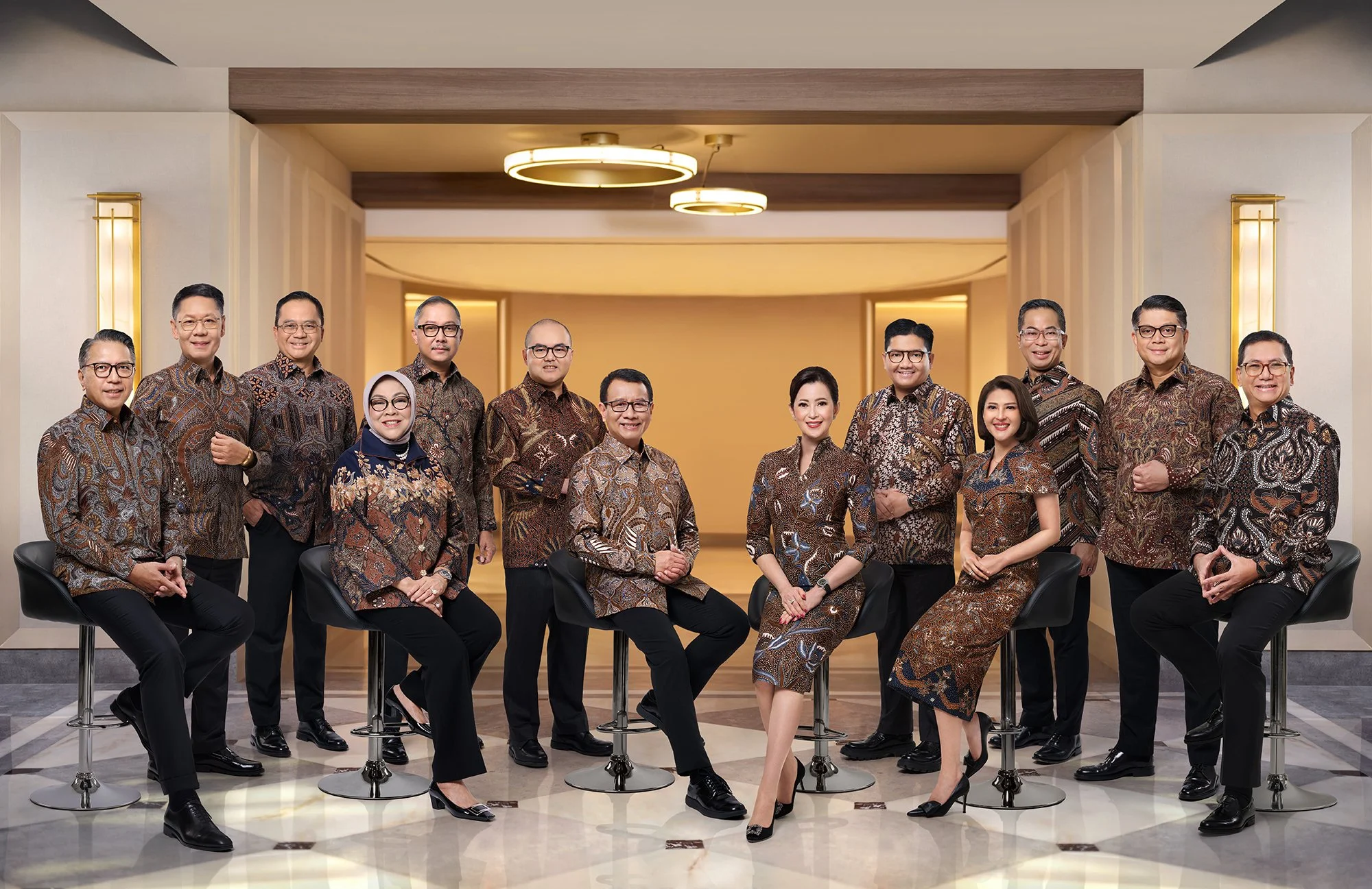 GROUP BOD_BATIK_BG REAL-s.jpg