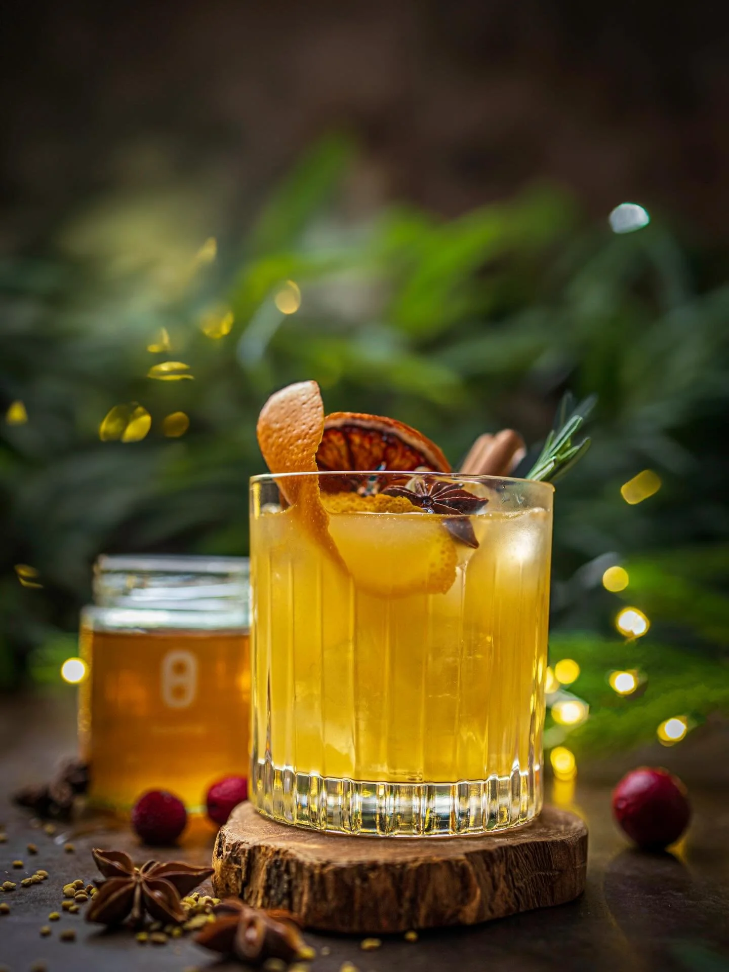 It&rsquo;s beginning to look a lot like&hellip; Christmas! We haven&rsquo;t engaged in any Black Friday sales or big events. We will however continue quietly on our mission to conserve the native Irish honey bee. One jar at a time. And thank you for 