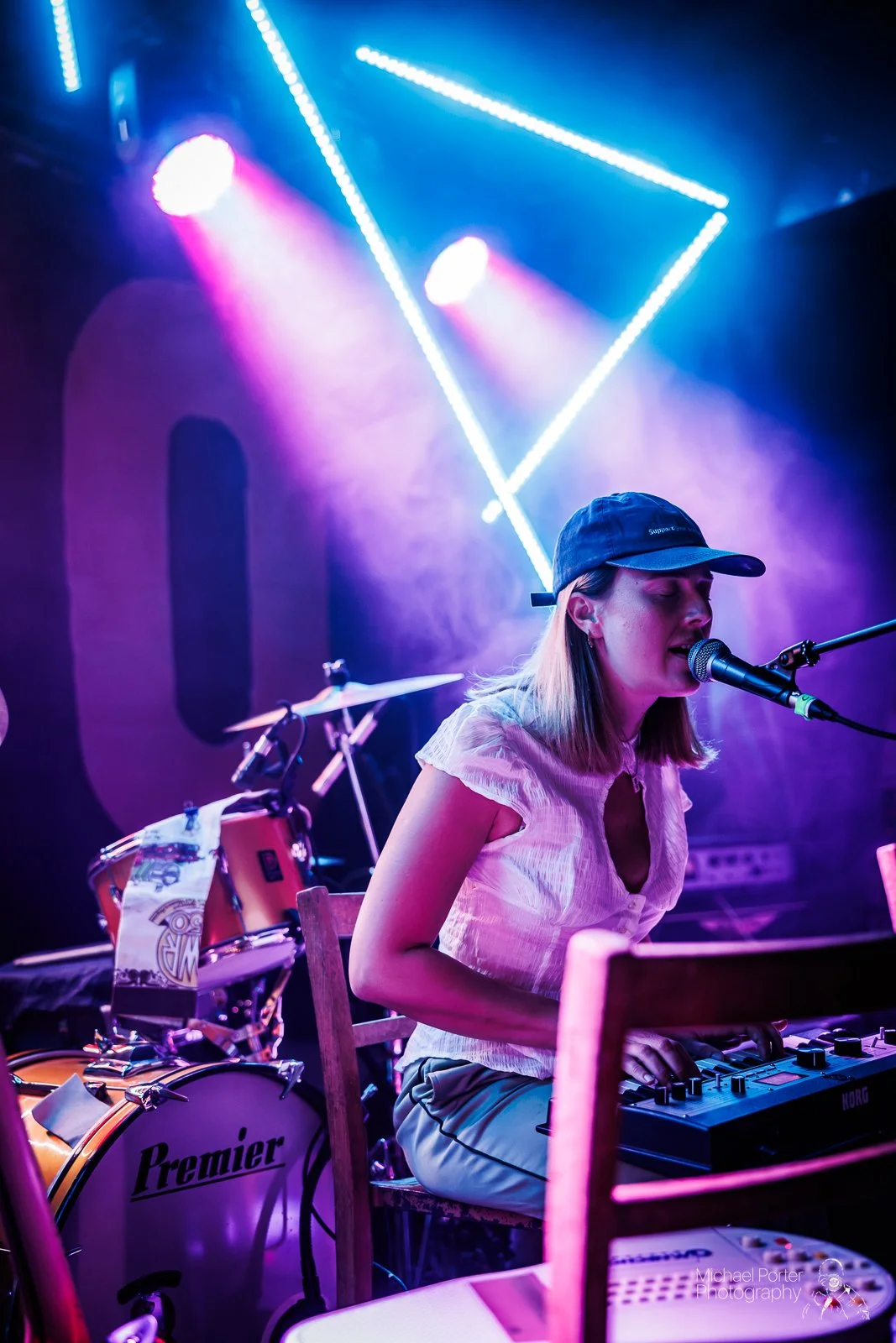 1 Michael Porter Photography_El Winstanley at The Ferret (32 of 56).jpg