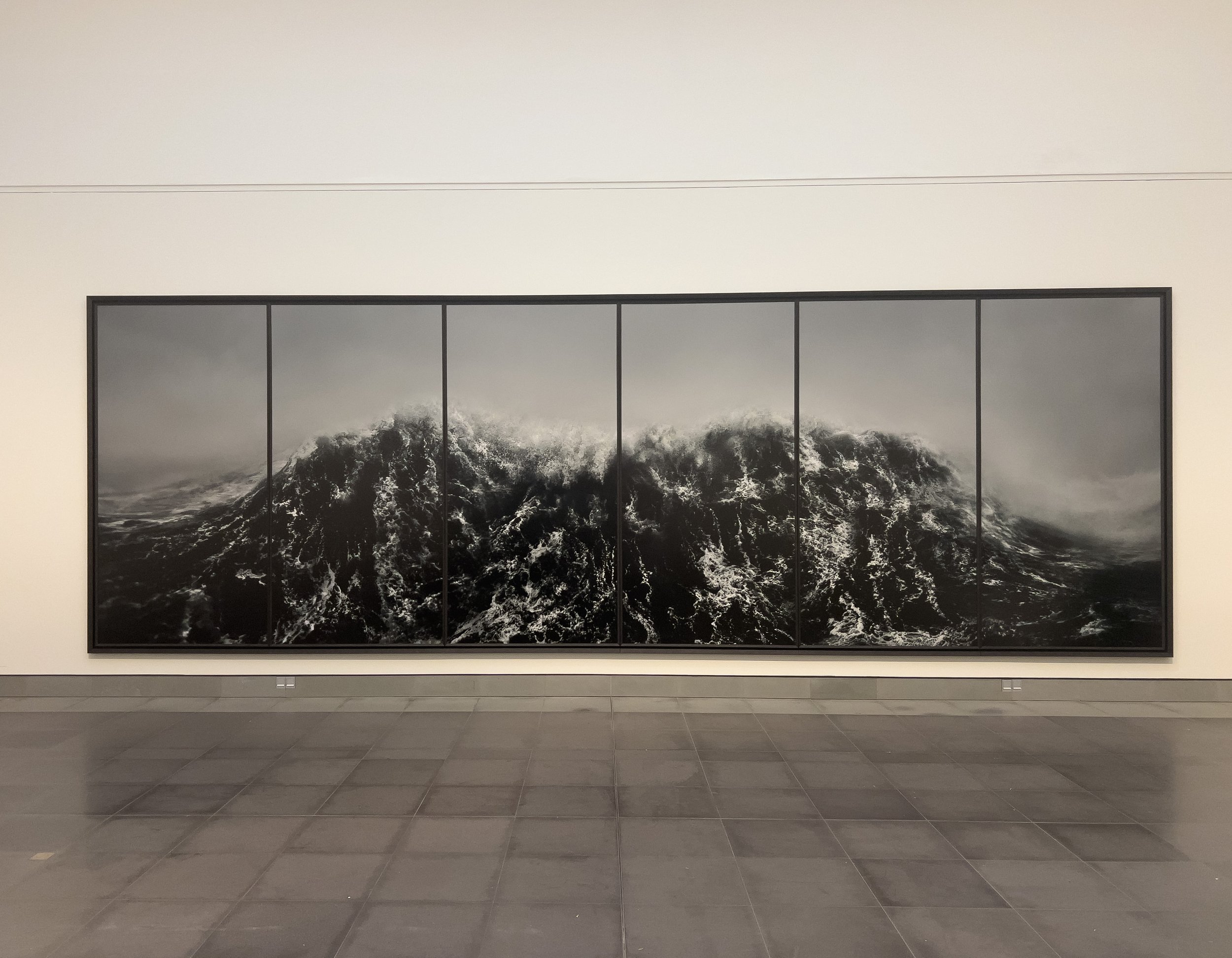 Pano_zaal_Transcripts of a Sea.jpg