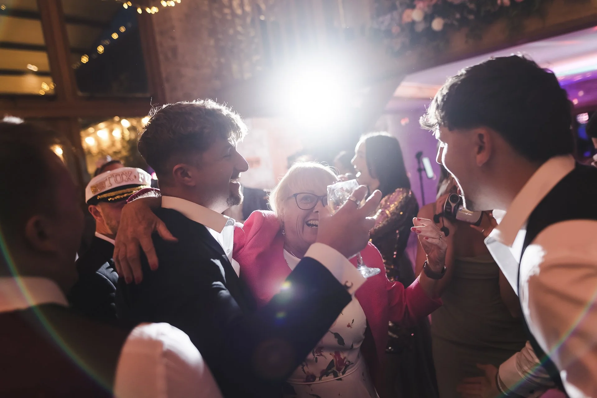Cotswold wedding photographer-277.jpg