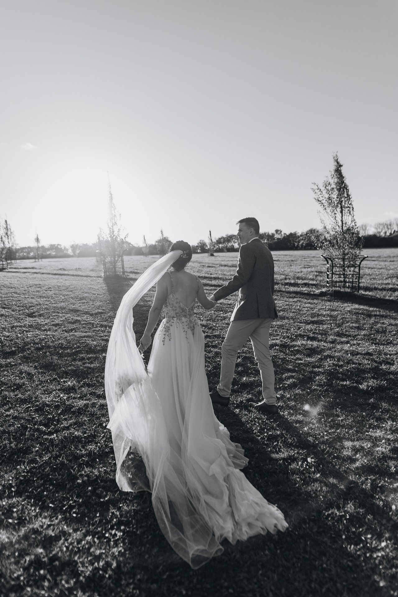 Cotswold wedding photographer-205.jpg