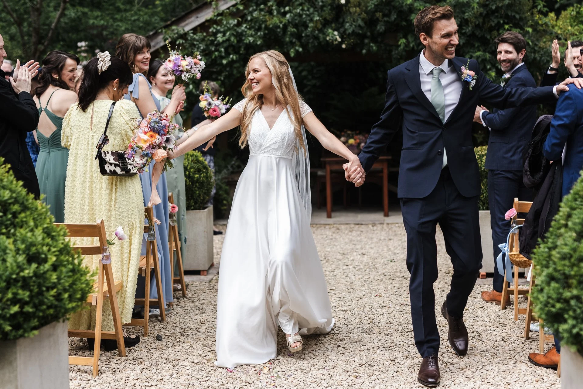Cotswold wedding photographer-278.jpg