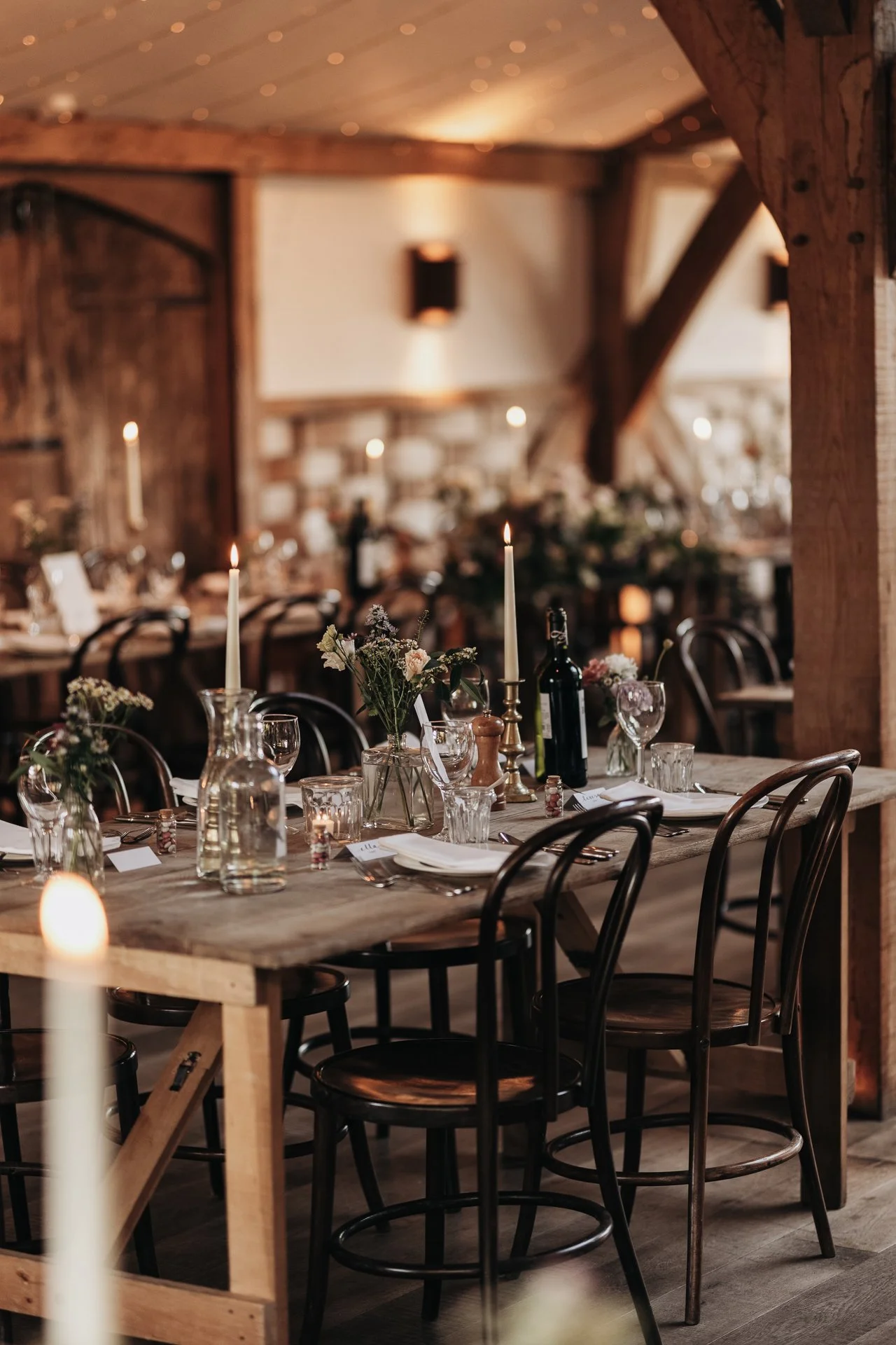Cotswold wedding photographer-202.jpg