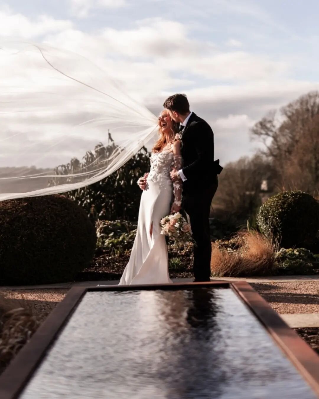 Lily and Jack

Hyde House

@lilyhorder
@jackhorder28 

Venue @hyde_house 
Florist @rosyleaflorist 
Dress @suzanneneville 
Makeup @katypheiffermakeupartist 
Hair @andrealuellahair 
Band @railroad_kin 
Guitar @_marcellomusic 

#cotswoldwedding #hydehou