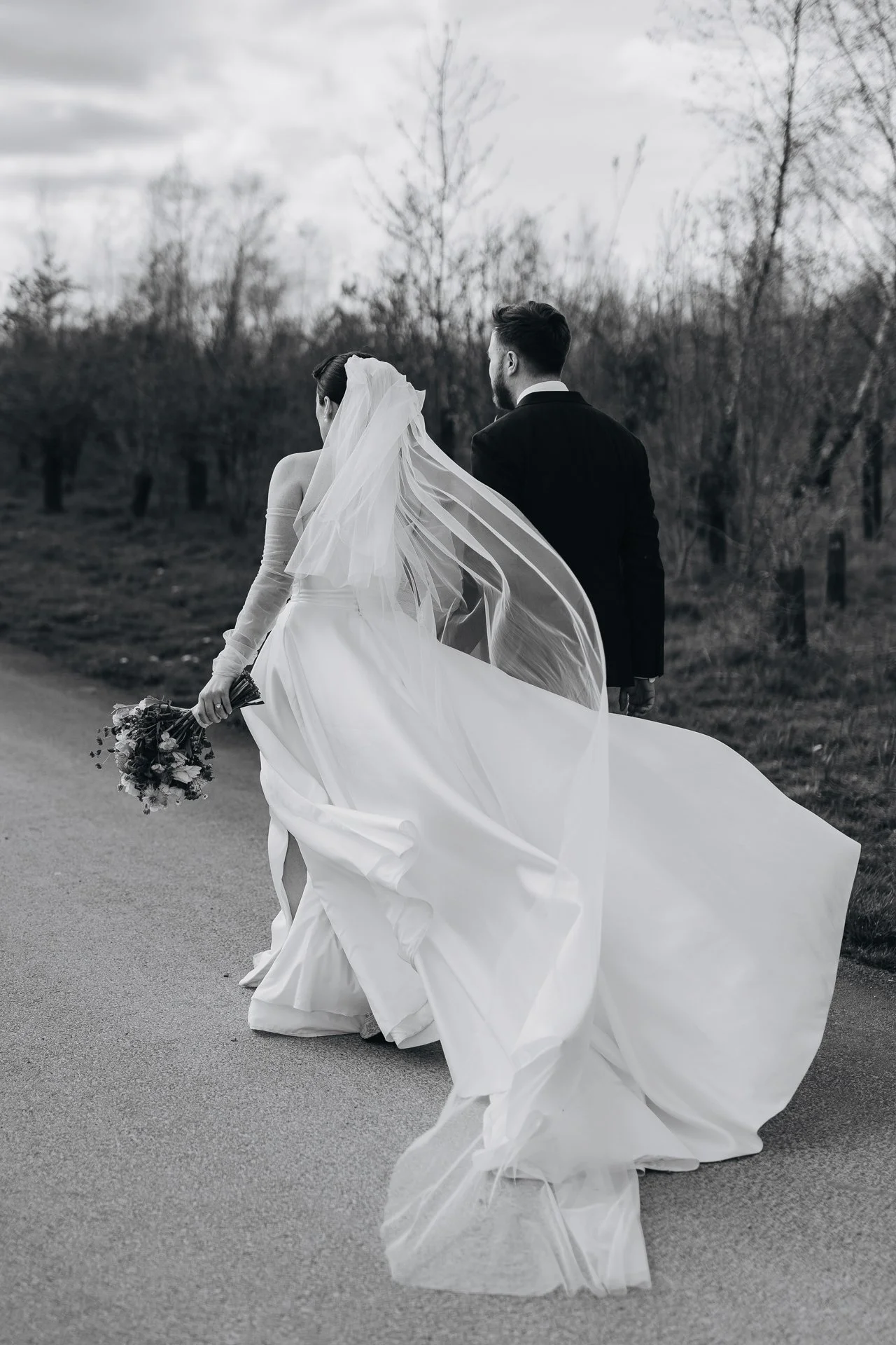 Cotswold wedding photographer-267.jpg