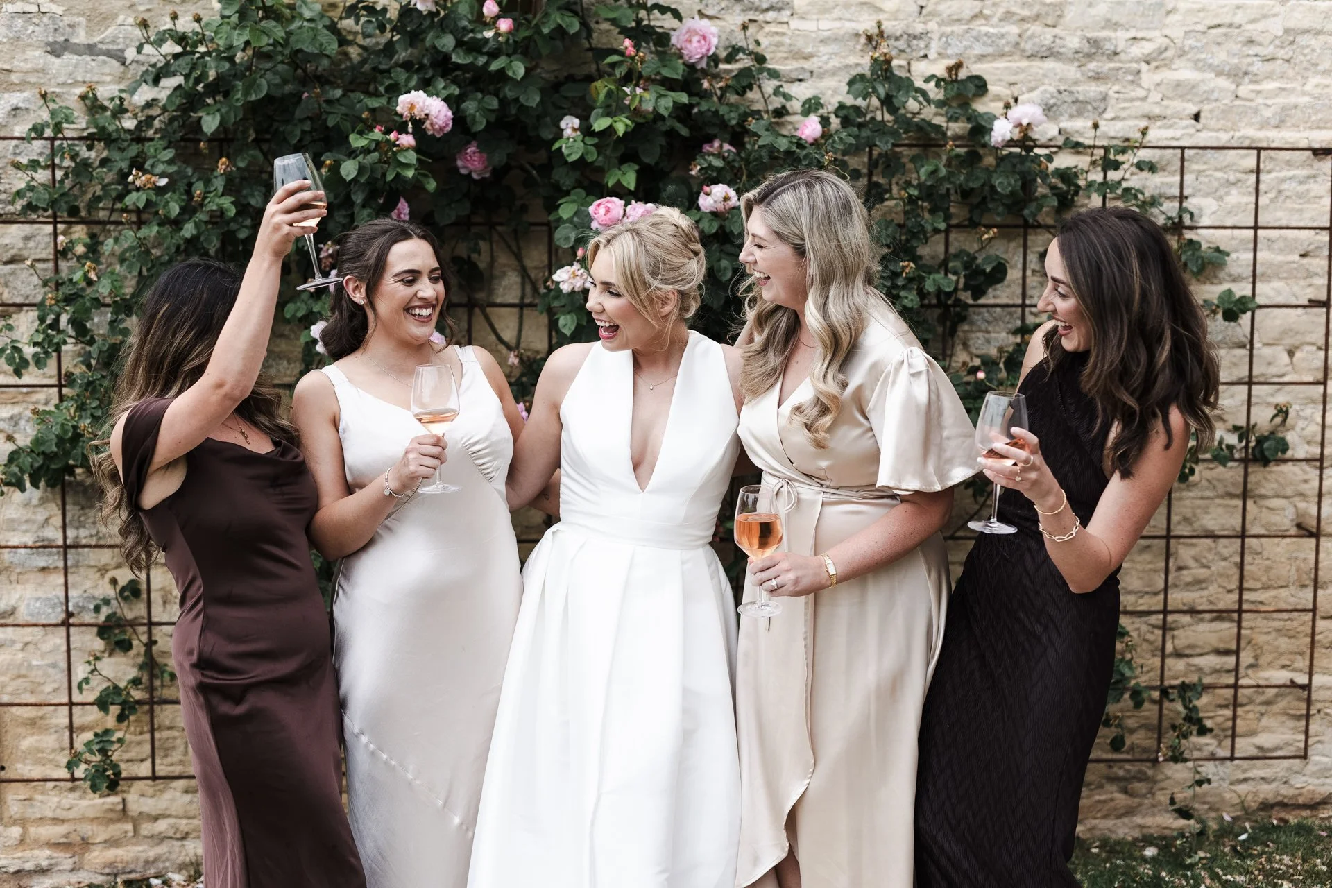 Cotswold wedding photographer-327.jpg