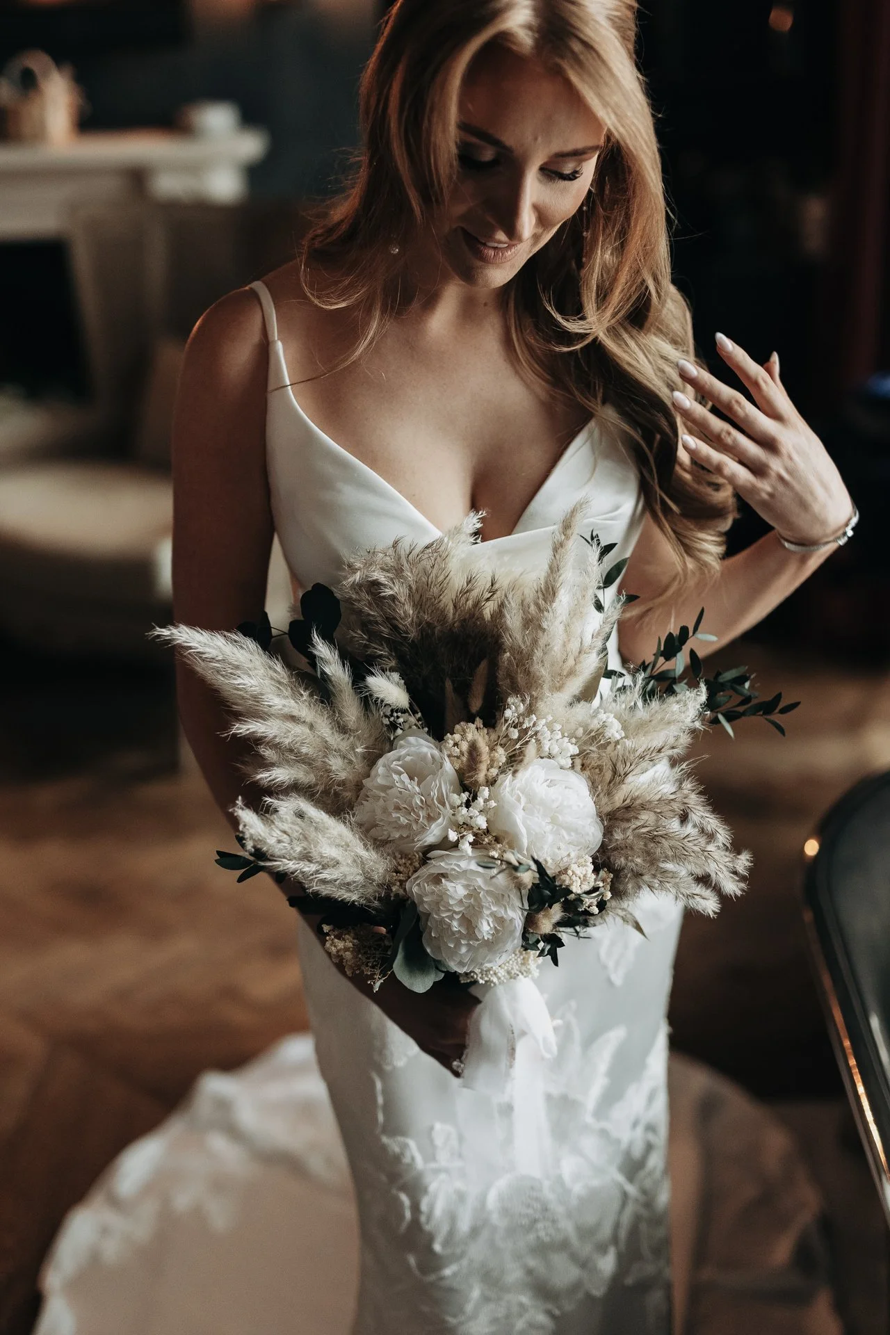Cotswold wedding photographer-109.jpg