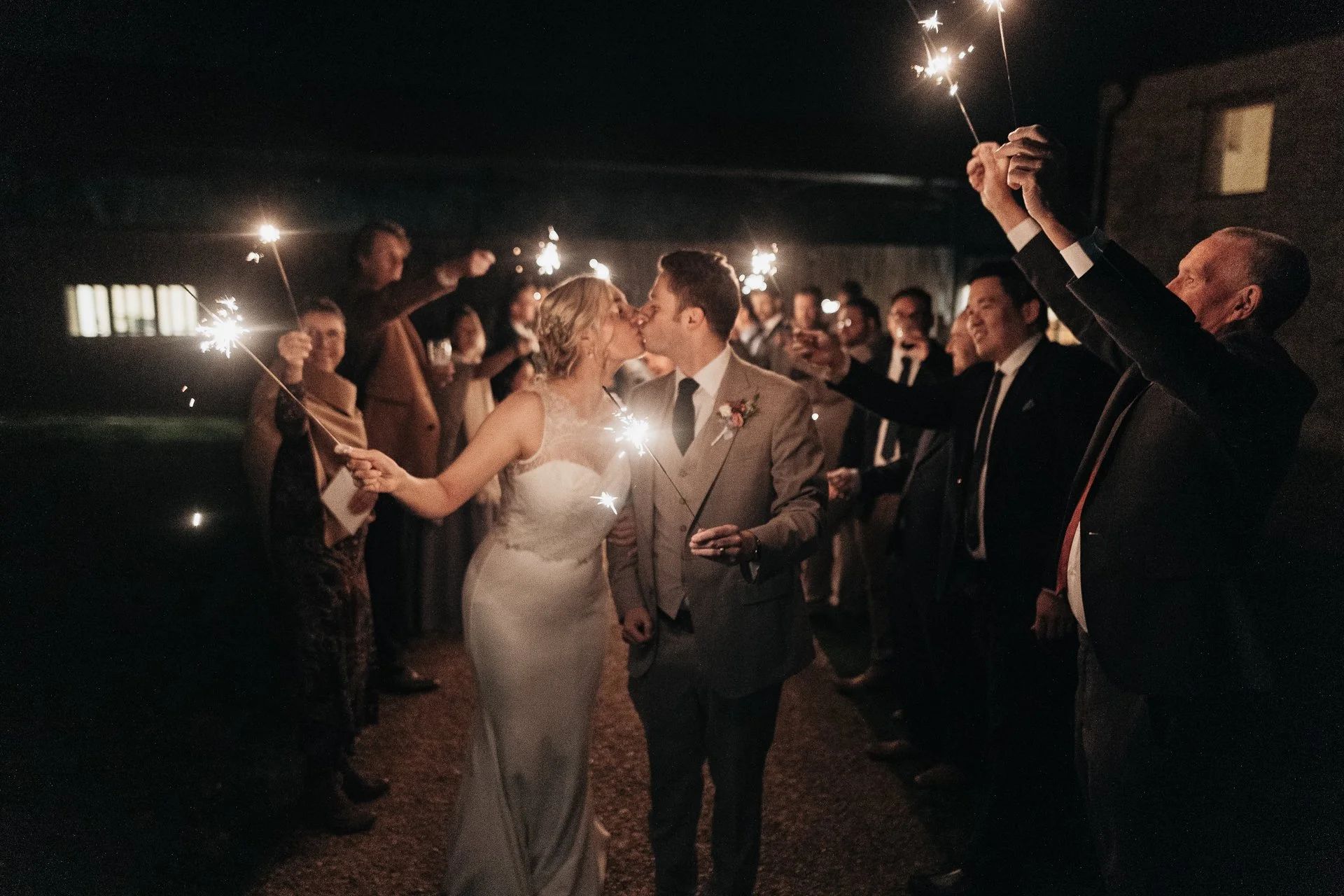 Cotswold wedding photographer-221.jpg