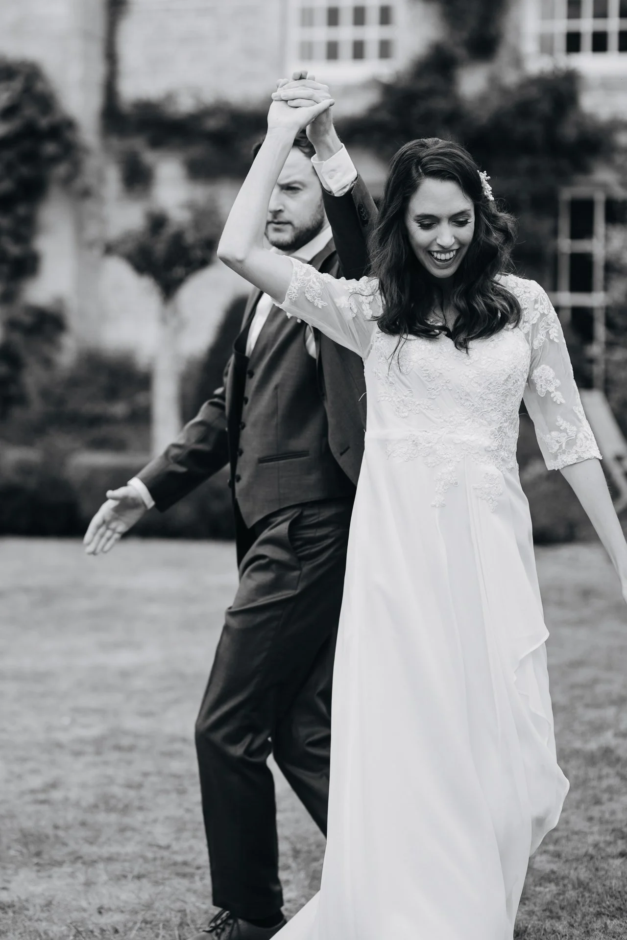 Cotswold wedding photographer-57.jpg
