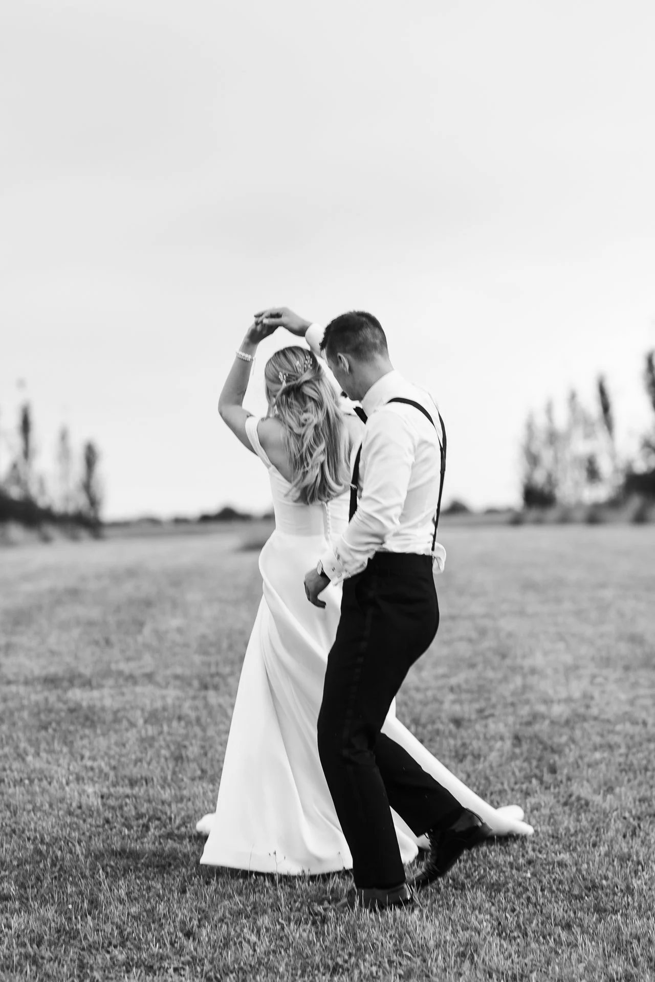 Cotswold wedding photographer-318.jpg
