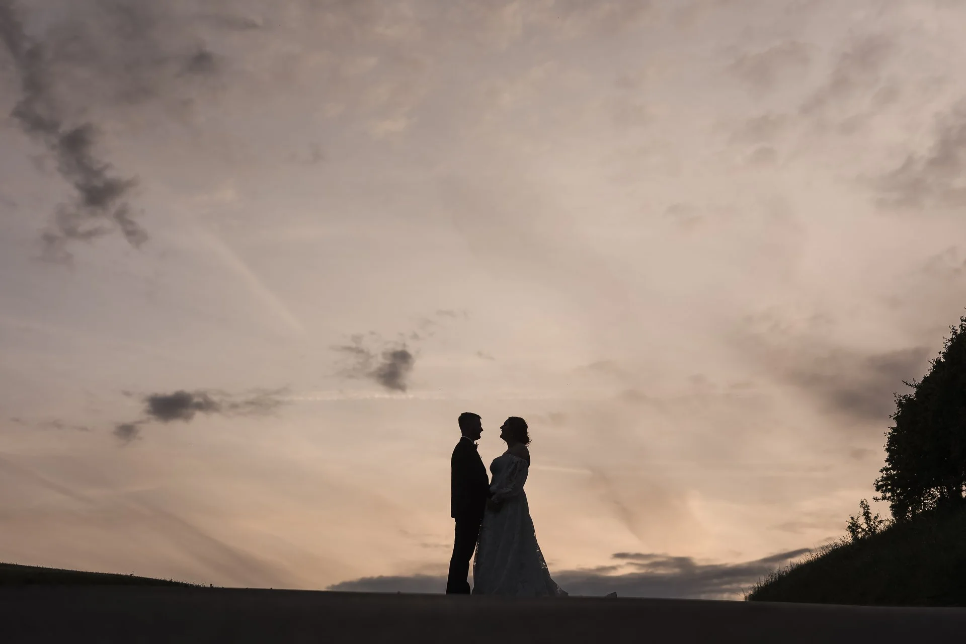 Cotswold wedding photographer-275.jpg