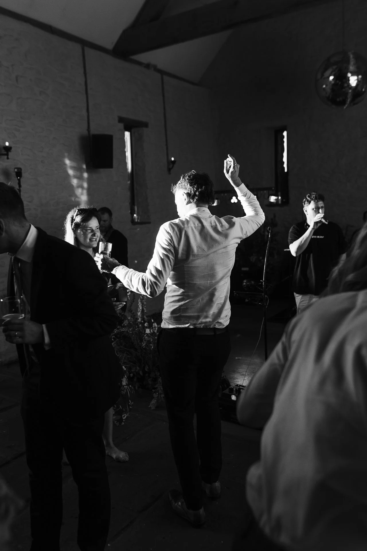 Cotswold wedding photographer-302.jpg