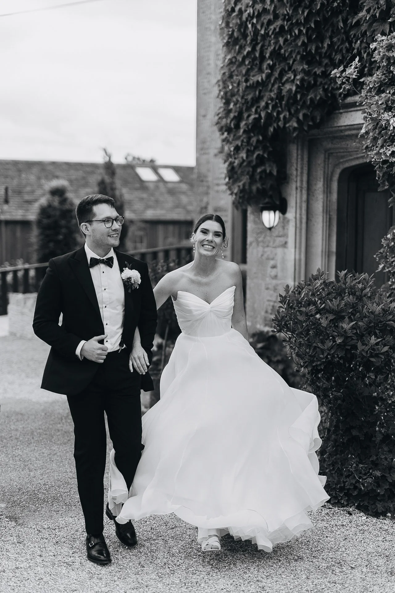 Cotswold wedding photographer-29.jpg