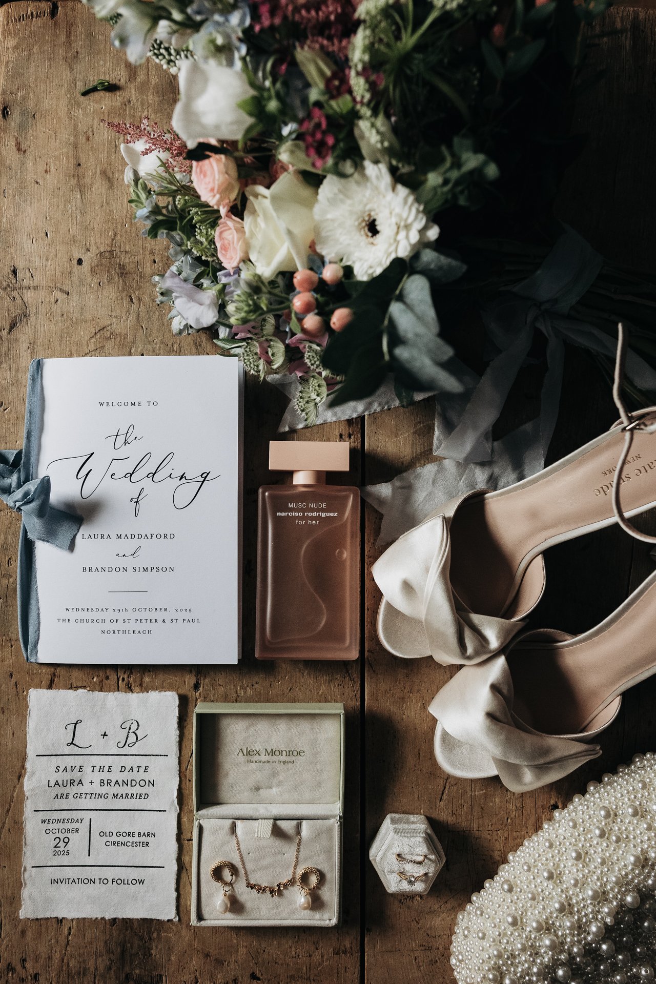 Cotswold wedding photographer-212.jpg