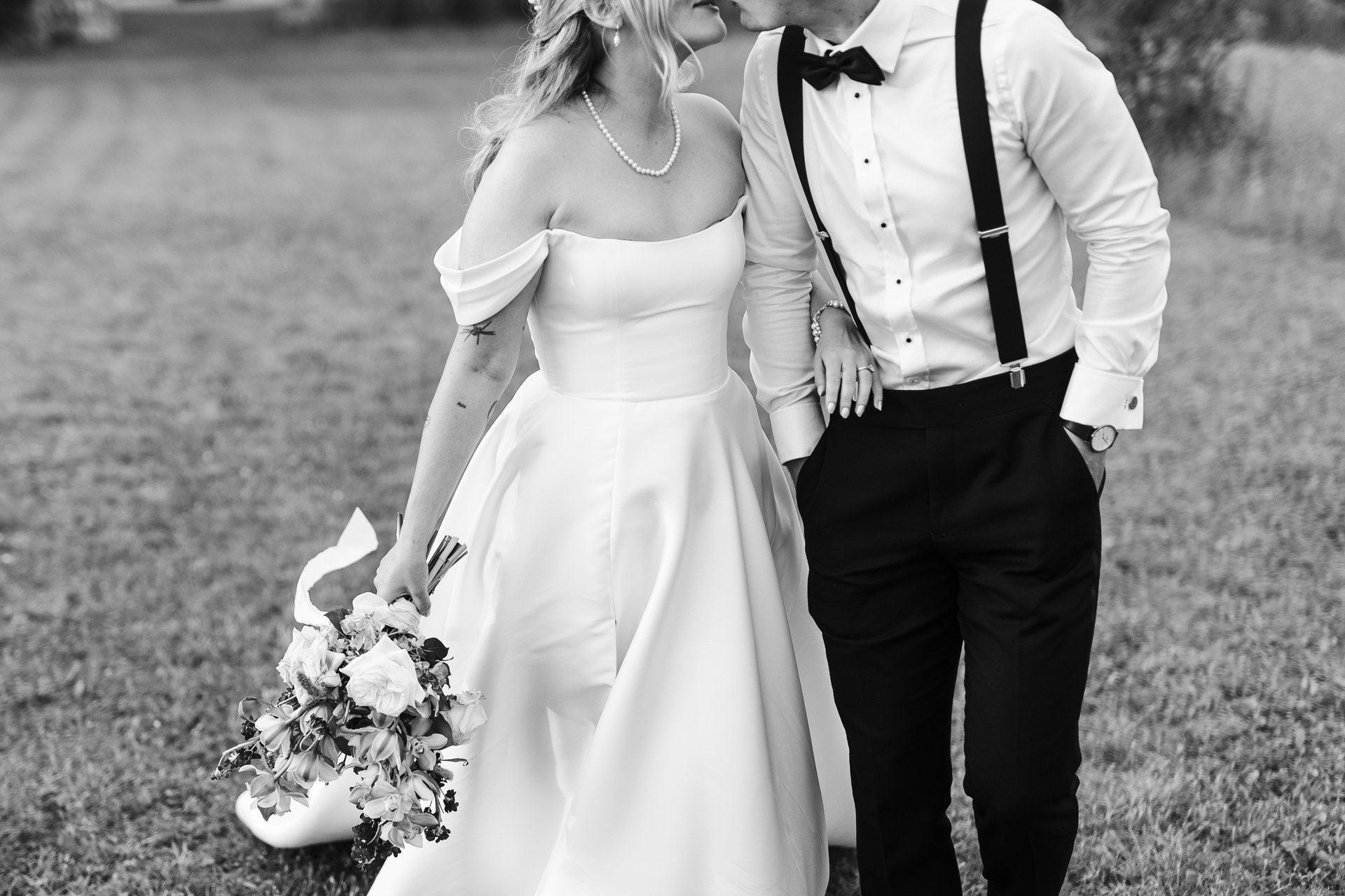 Cotswold wedding photographer-315.jpg