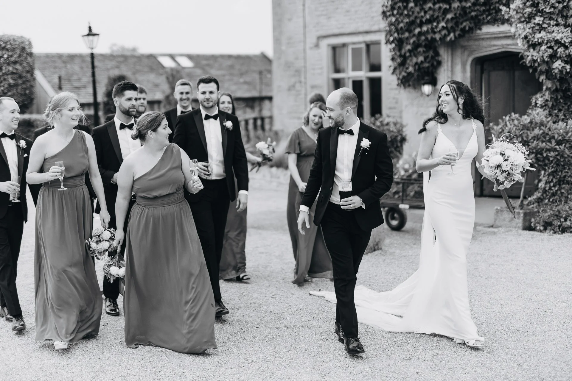 Cotswold wedding photographer-185.jpg