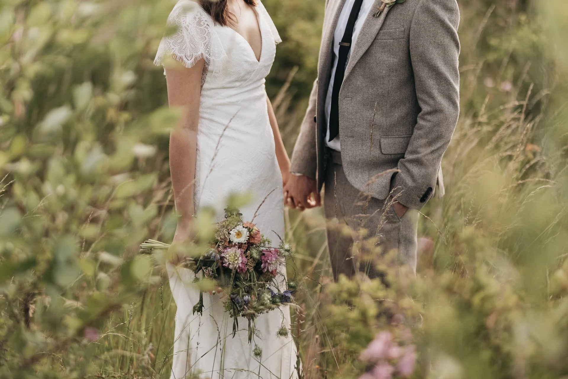 Cotswold wedding photographer-43.jpg