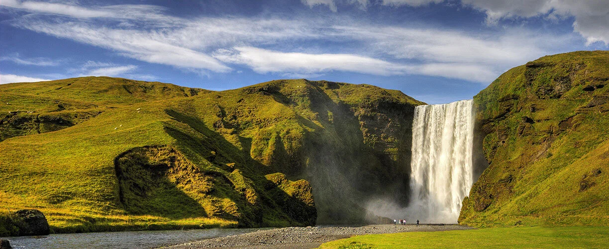 Europe-Iceland-Skogar-Skogafoss-Waterfall.jpg
