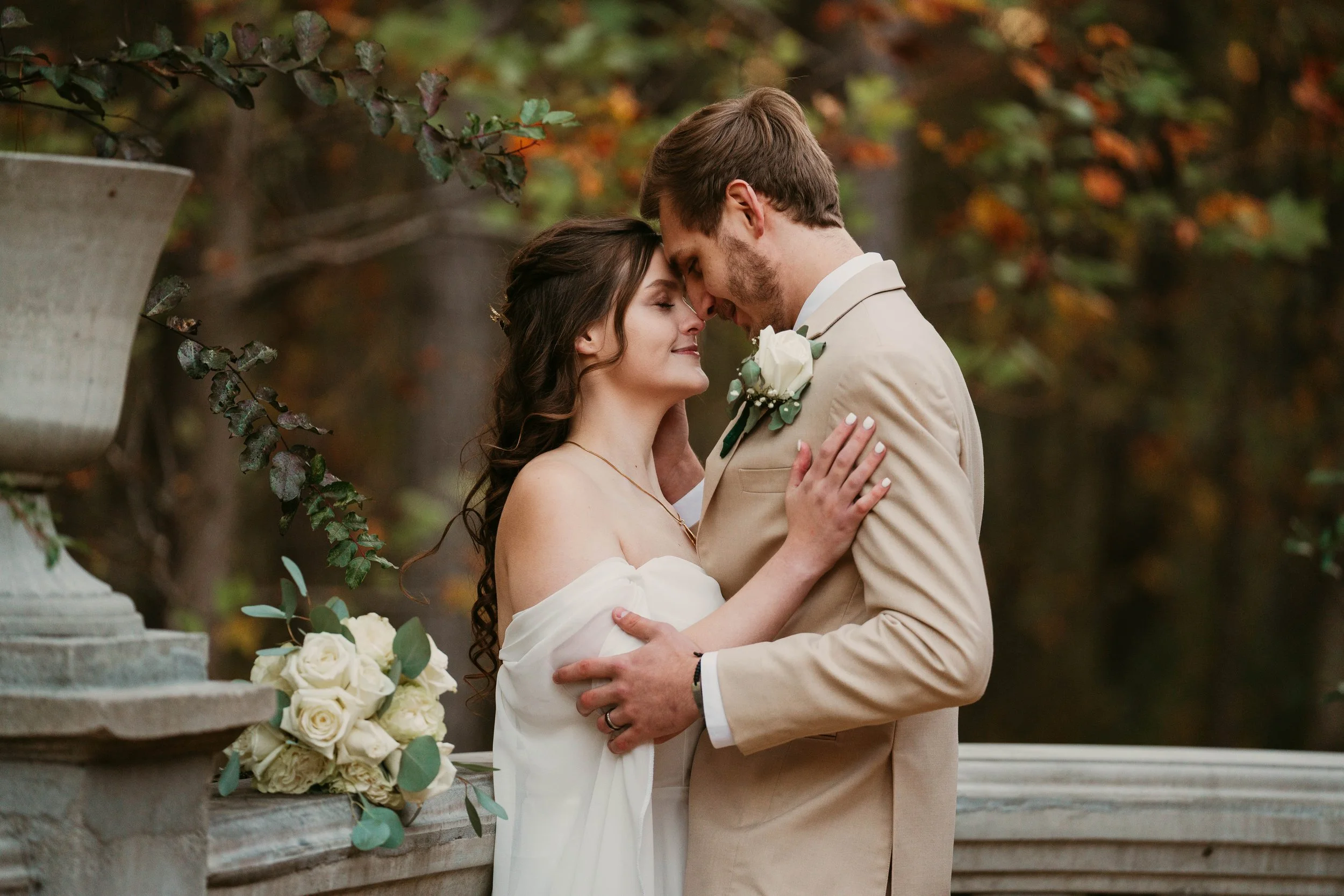 Jasper GA elopement session in the fall woods, Blueridge Mountain Fall Weddings, small intimate wedding ceremony photography