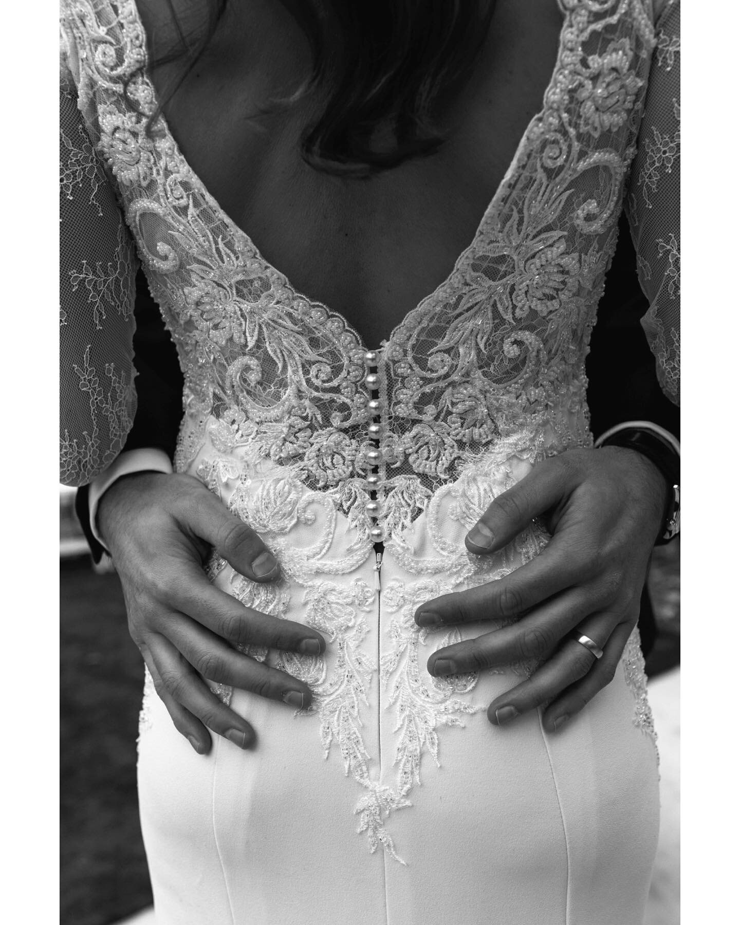 Hi. I love black and white photos. Do you?
.
.
.
.
#weddingphotography #weddingphotographer #ashevilleweddingphotographer #elopementphotographer #blackandwhitephotography