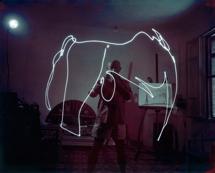 Picasso_painting_with_light_Workhouse_Collective_Lifestyle_Blog_5.JPG