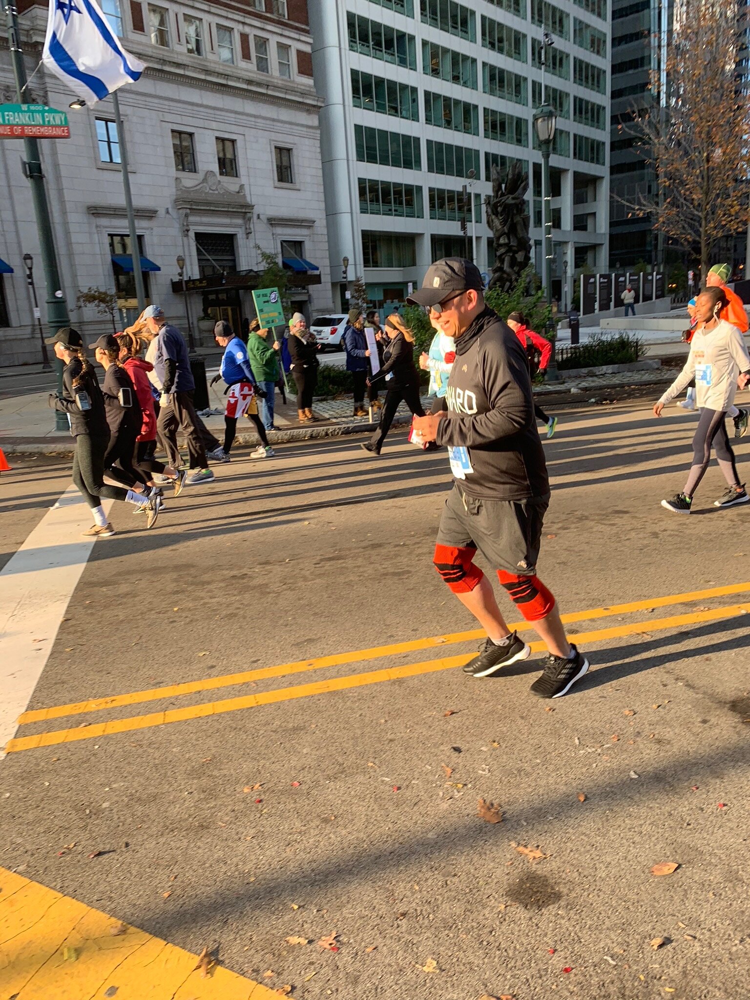 runningPhillyHalfMarathon2018.jpeg