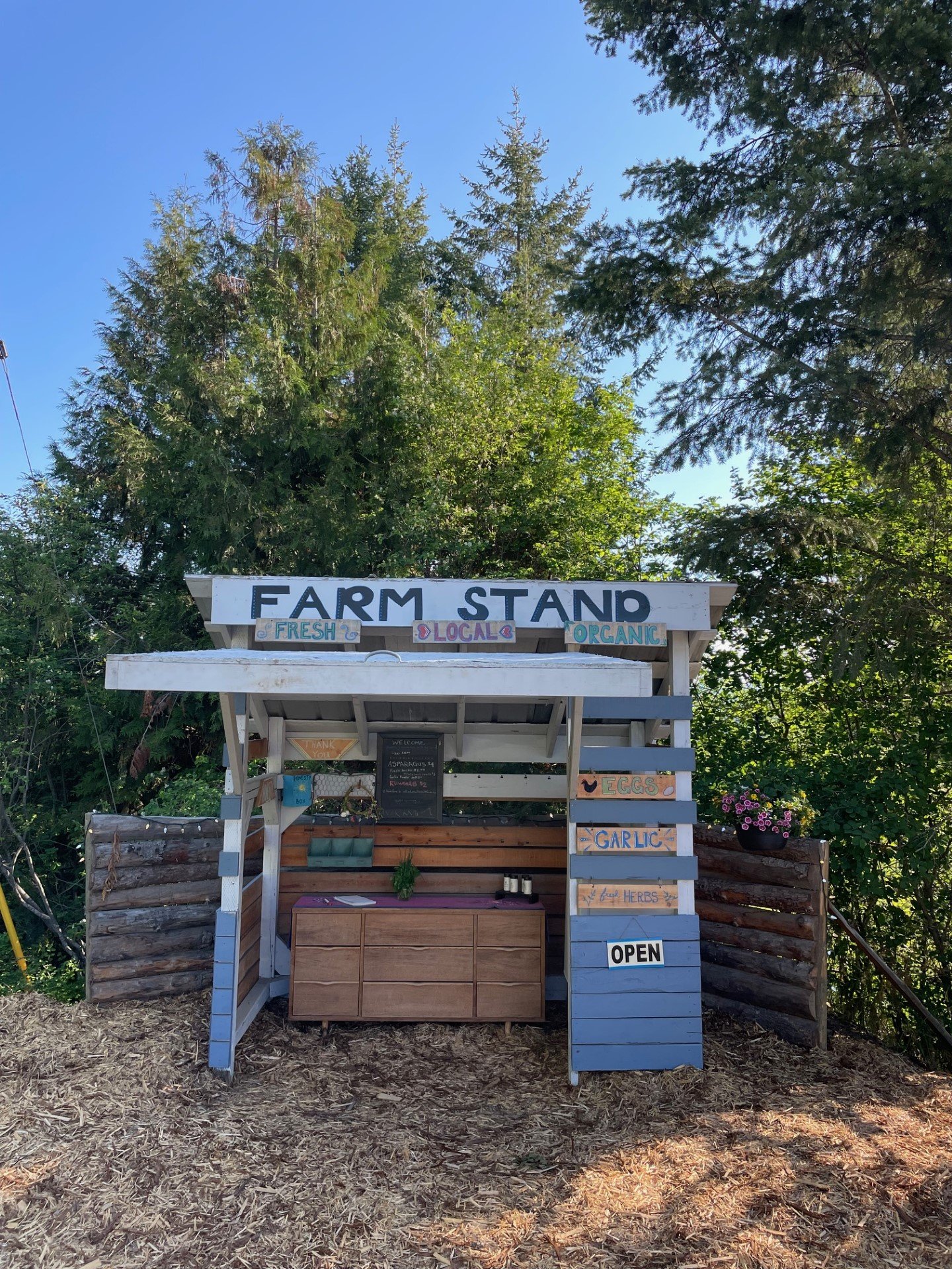 farm stand.jpg