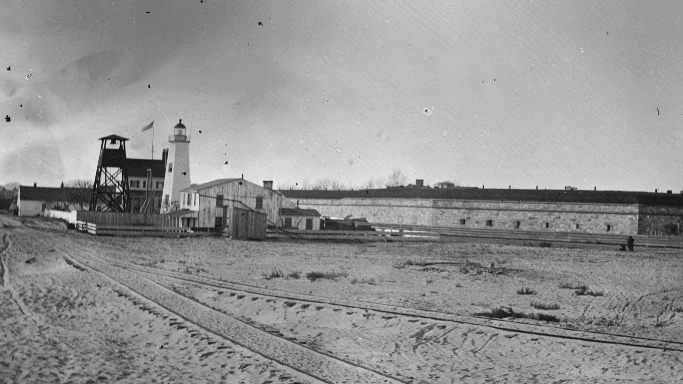 Fort+Monroe%2C+view+of++Lighthouse+civil+war+2.jpg