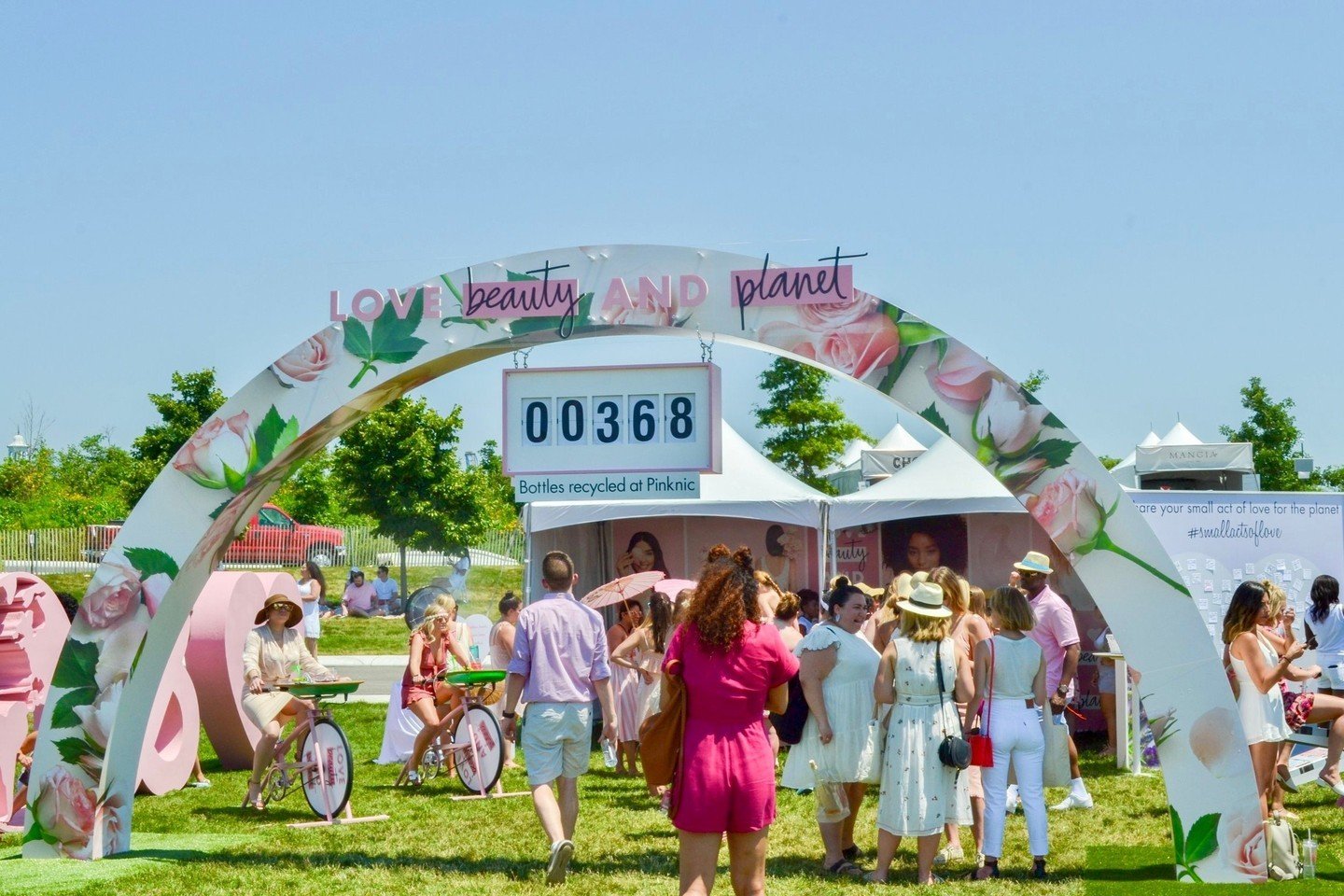 In honor of #EarthDay, we&rsquo;re taking a look back at a sustainability-focused @lovebeautyandplanet festival activation!⁠ 🌎⁠
⁠
We built a custom archway, seesaws, and stationary charging bikes where festivalgoers pedaled to power their devices th