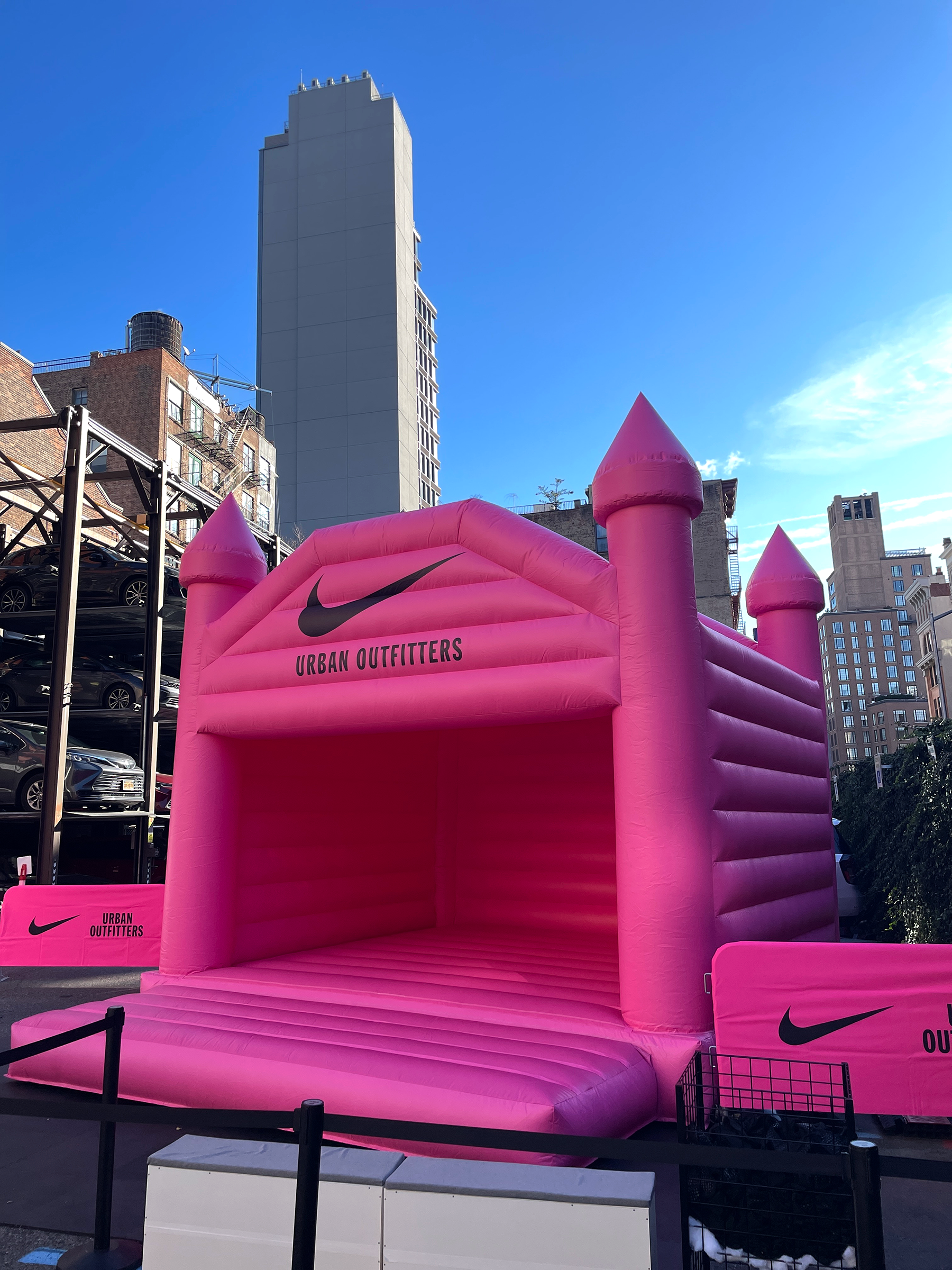 2026-UO-Nikebouncehouse-17.png