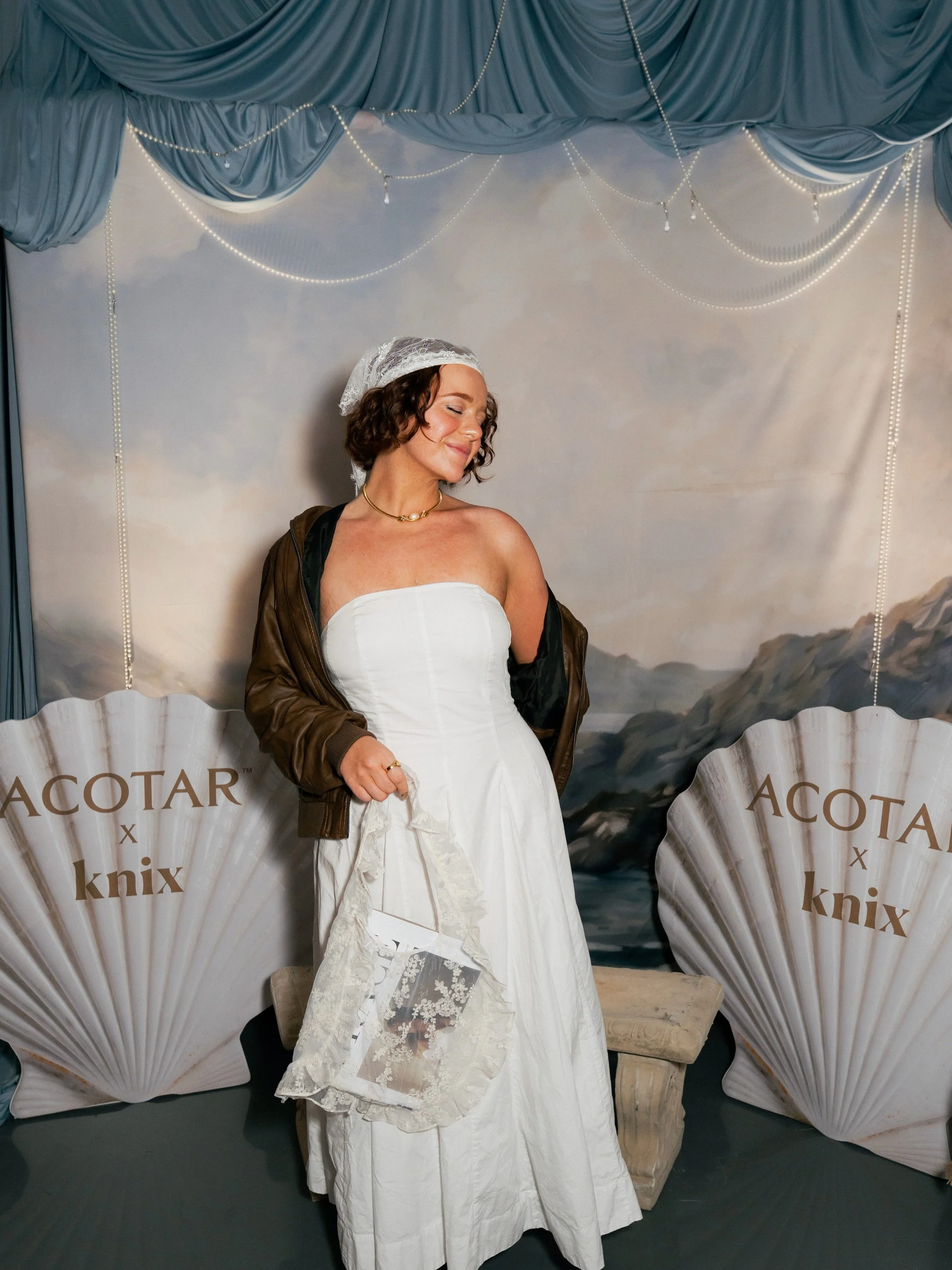 ACOTAR x @knix brought the world of Prythian to NYC 🌹🌙

IDEKO was proud to produce the VIP and consumer events celebrating the launch of the newest ACOTAR x Knix collection. Inspired by the world of A Court of Thorns and Roses, the experience featu