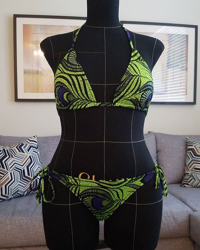 Lately I've been getting back into making swimsuits. It's been at least 5 or 6 years since i made one and I'm a little rusty. These came out pretty good though. And I love the fabric a
.
Definitely struggling to sew over the elastic especially when i