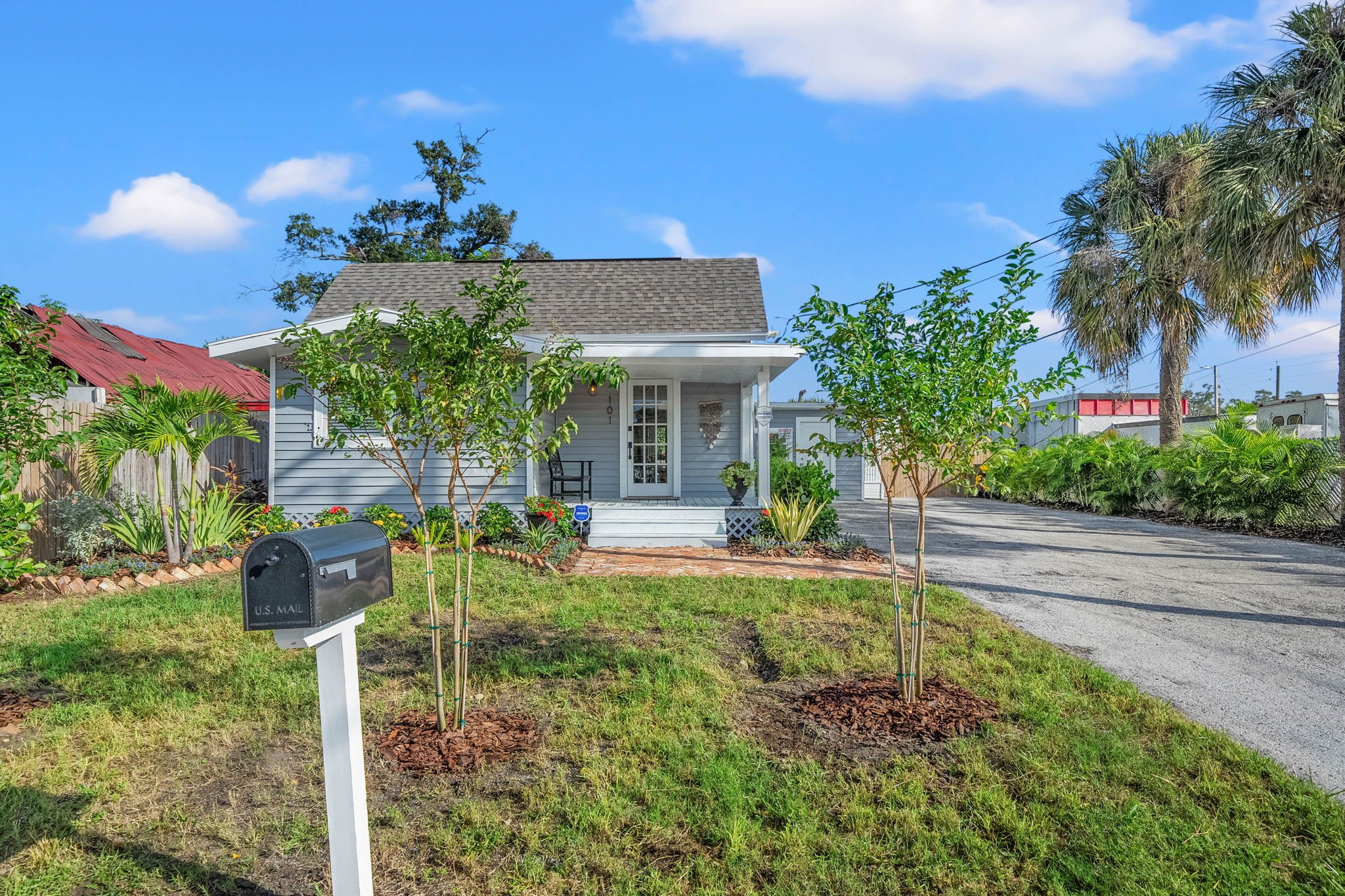 101 W Ida St - Seminole Heights - The Heights - Tampa - The Grimsdale Group -exterior front 2.jpg