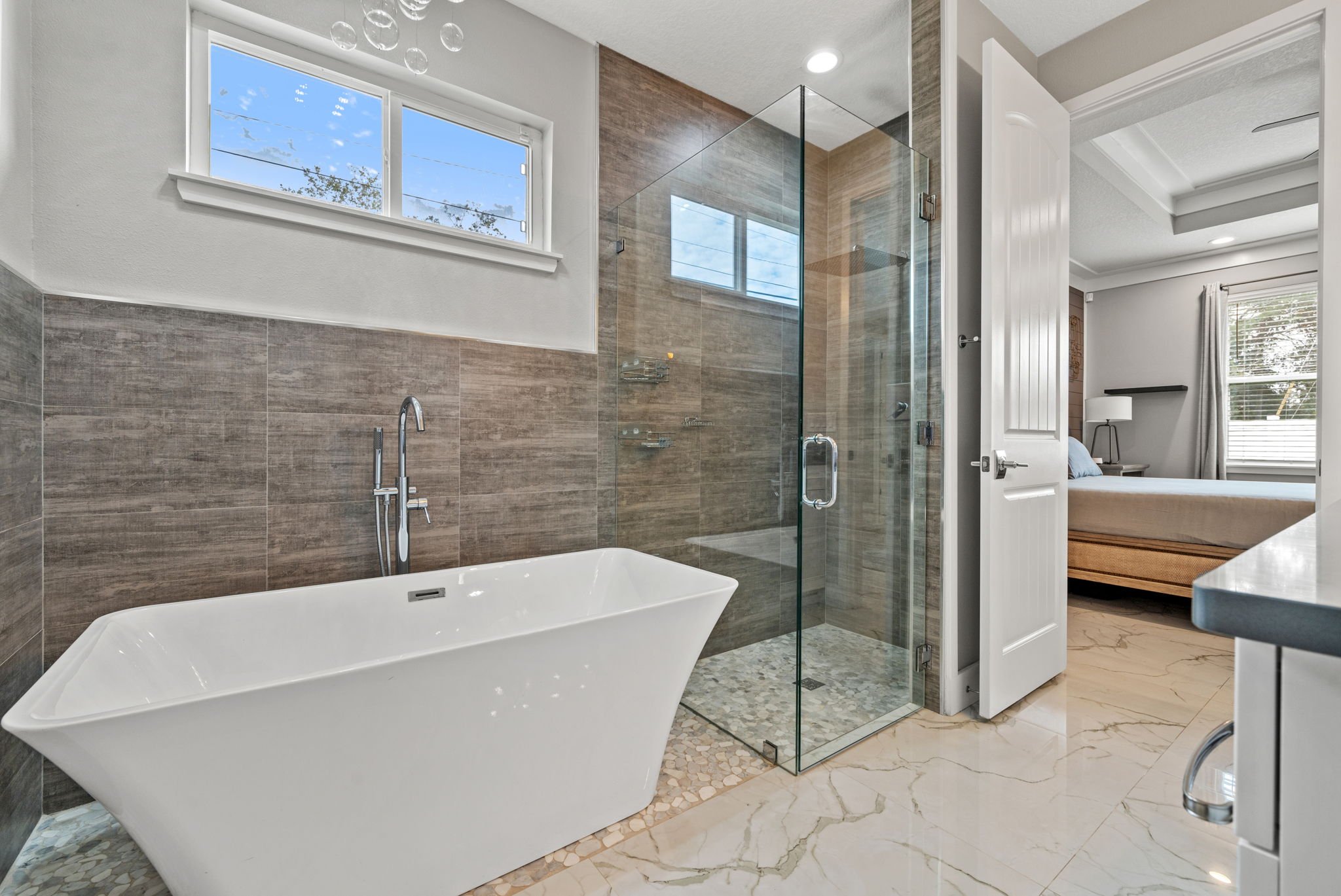 1702 W Louisiana Ave-Tampa-Wellswood-ensuite bathroom 2.jpg